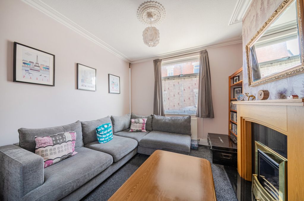 Property photo 2 of 23 1500655-16-1A0332...