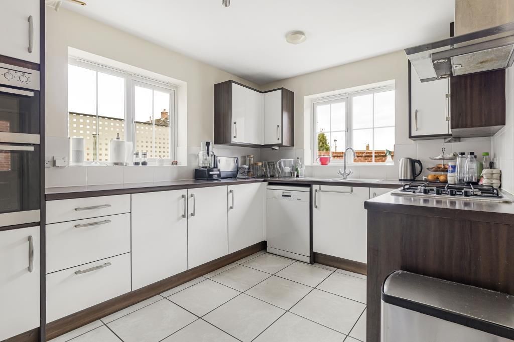 Property photo 3 of 18 12_60820.Jpg