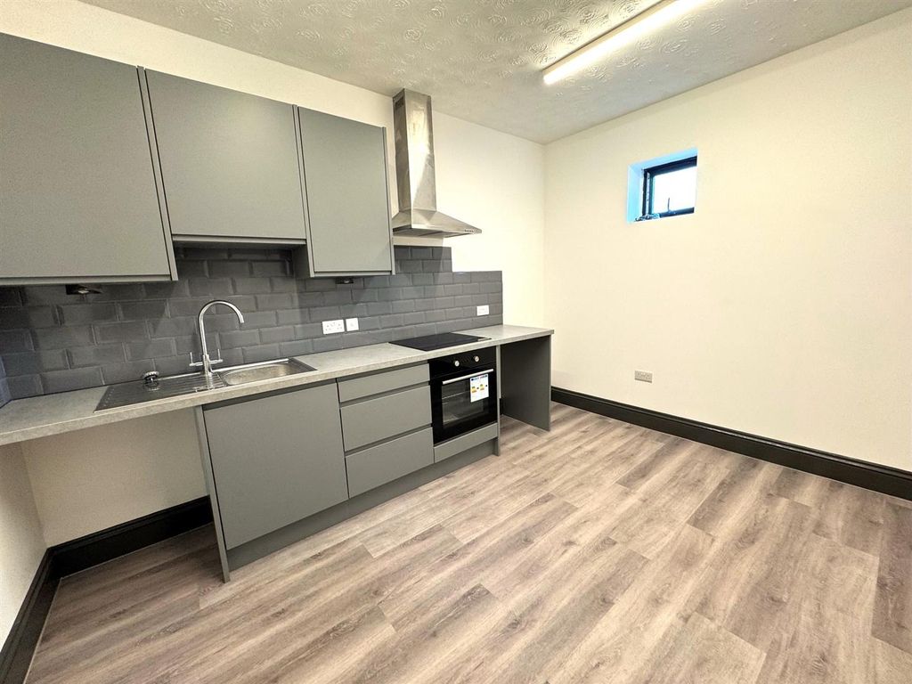 Property photo 2 of 6 Kitchen.Jpg