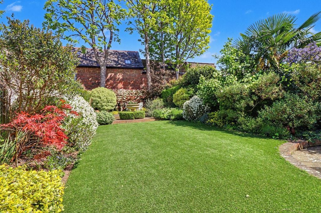 Additional image 30 of 5 bed semi-detached house for salePalace Road, East Molesey KT8
