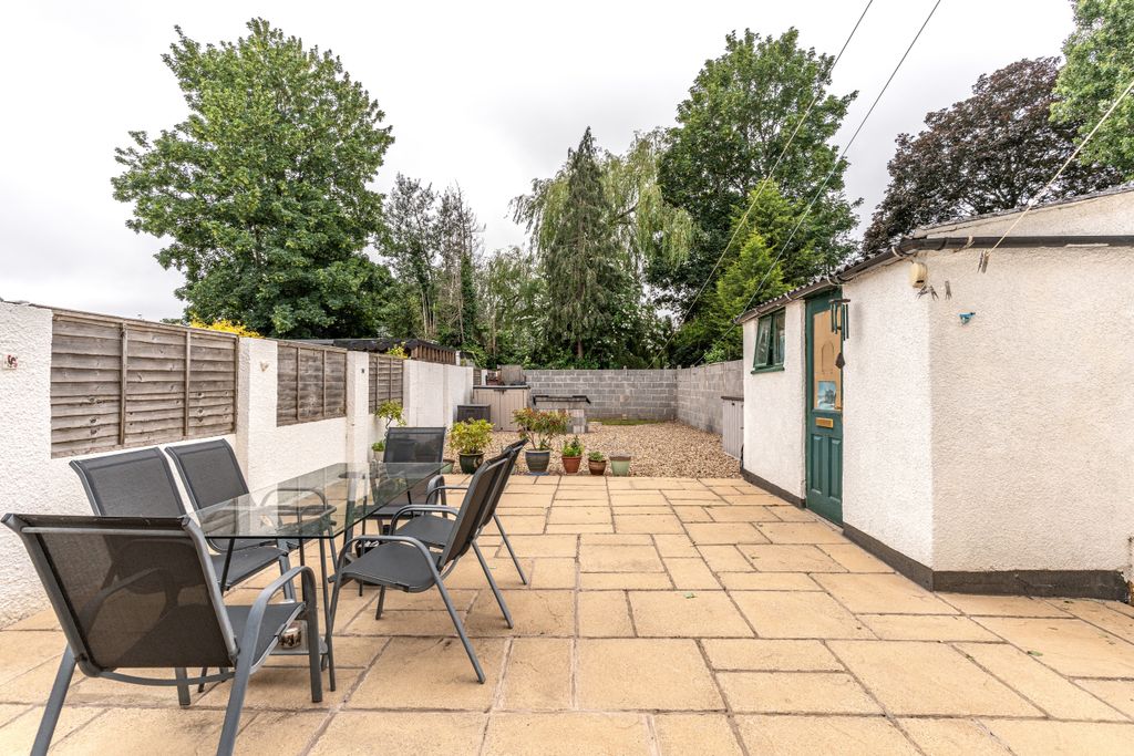 Property photo 2 of 12 Photo 10