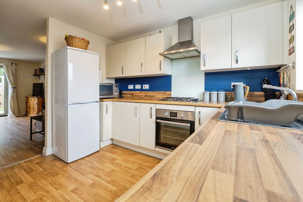 Property photo 2 of 17