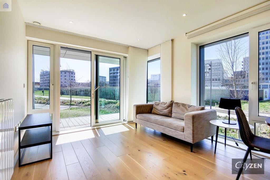 Property photo 1 of 13 Bedroom 2