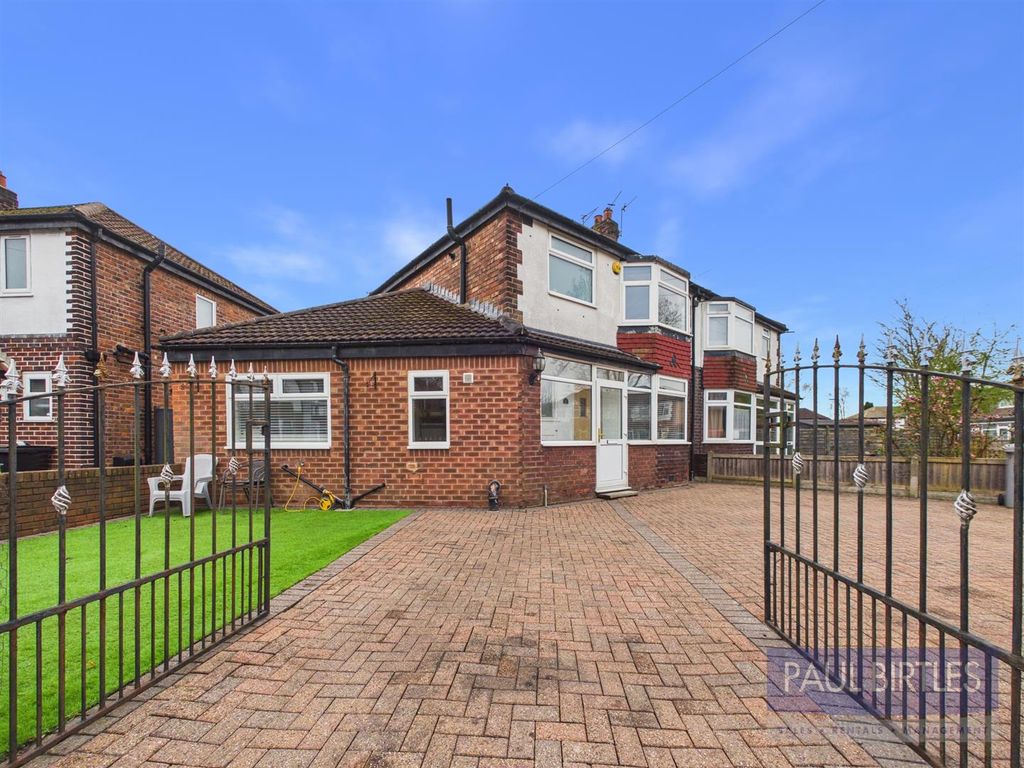 Property photo 1 of 26 Cam04378G0-Pr0319-Still045.Jpg