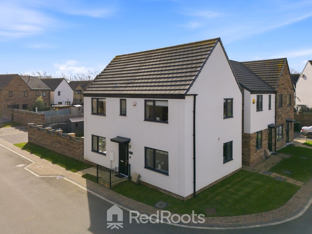 Property photo 1 of 29 4989102