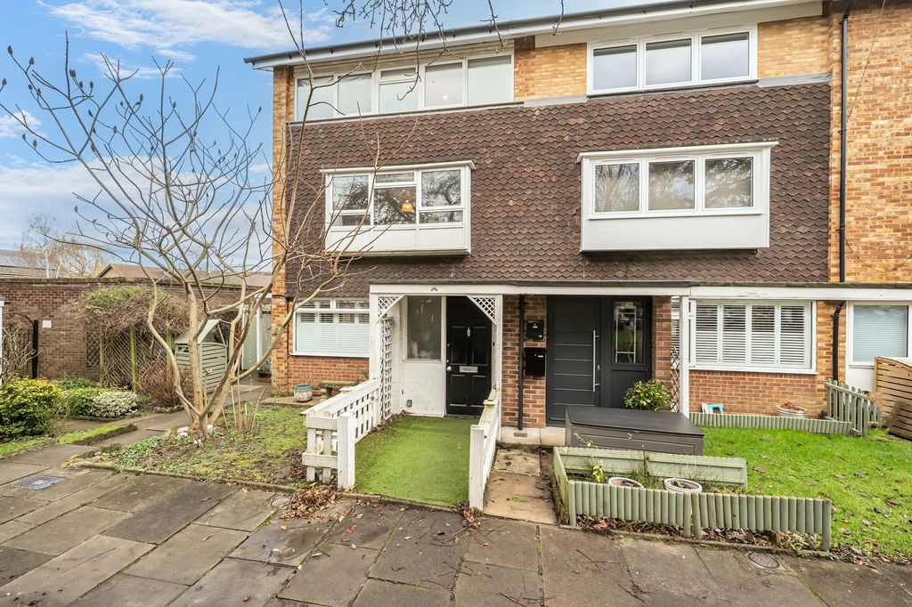 Property photo 1 of 12