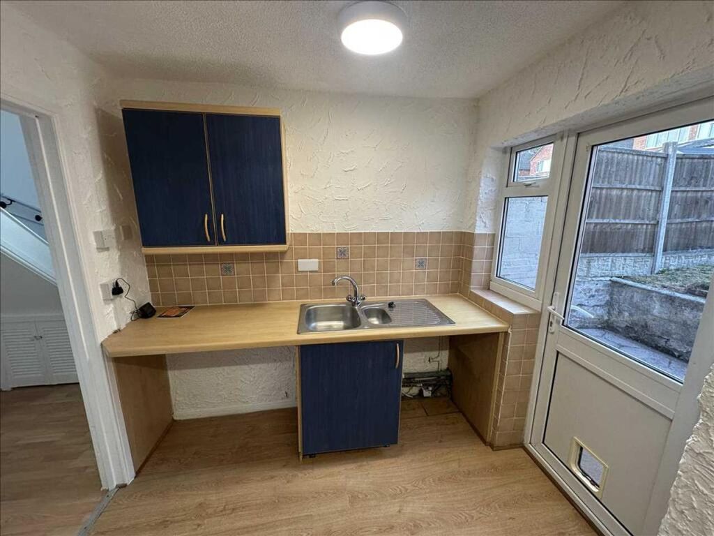 Property photo 3 of 11