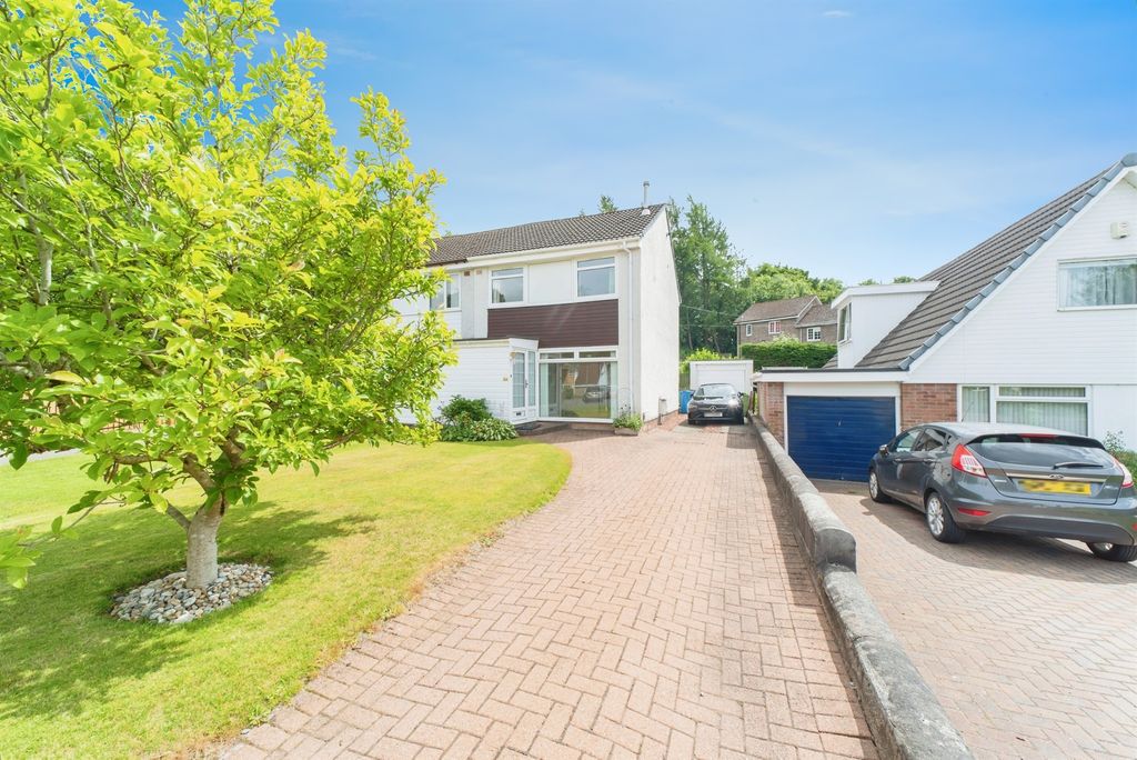 Property photo 2 of 15