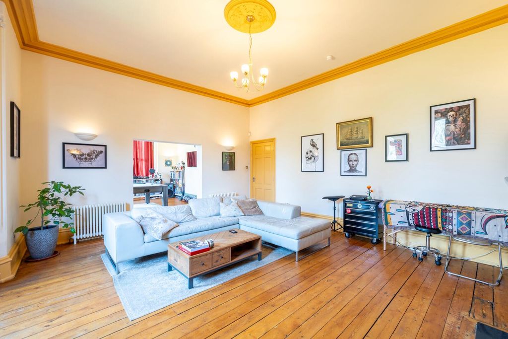 Additional image 4 of 3 bed flat for saleLenton Avenue, The Park NG7