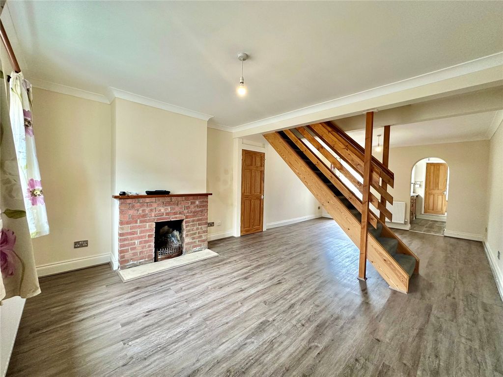 Property photo 2 of 11 Picture No. 19