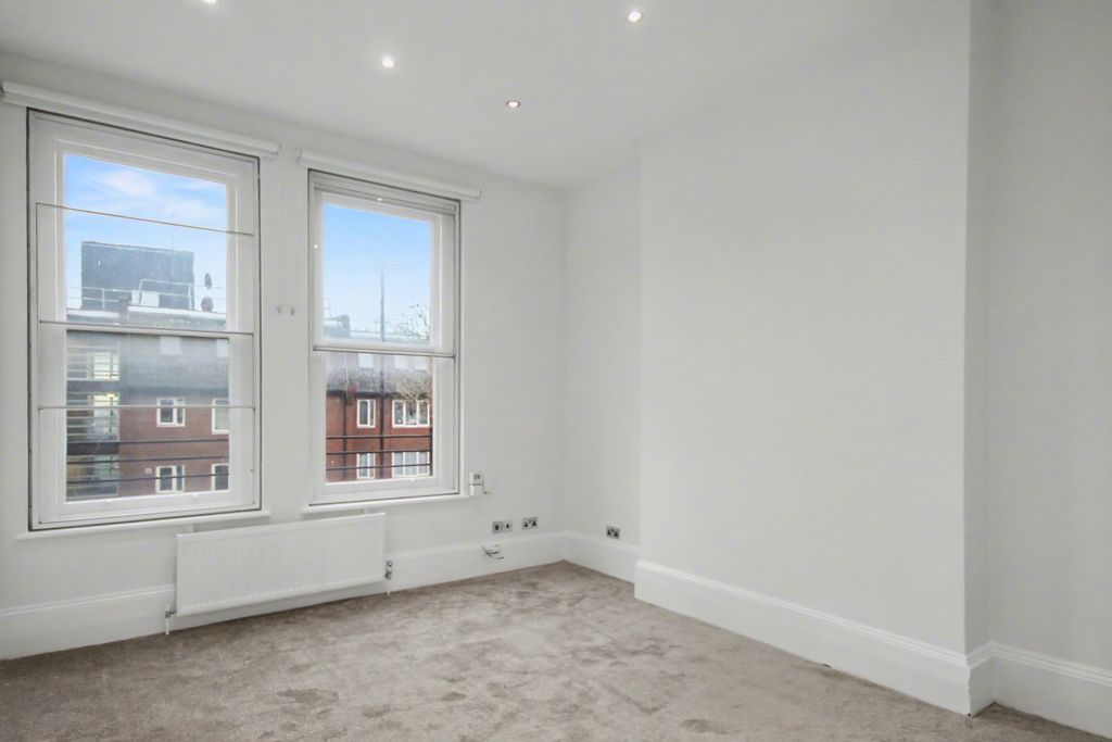 Property photo 3 of 13 3.Jpg