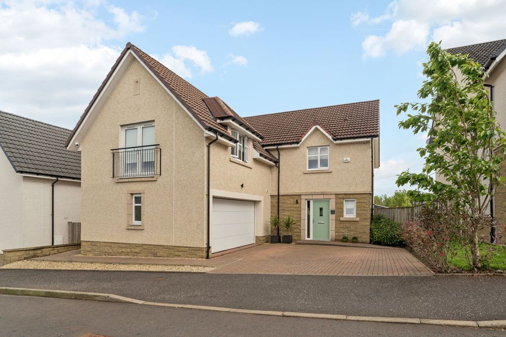 Property photo 1 of 48