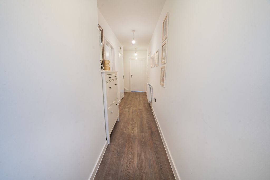 Property photo 2 of 35 Dsc06833