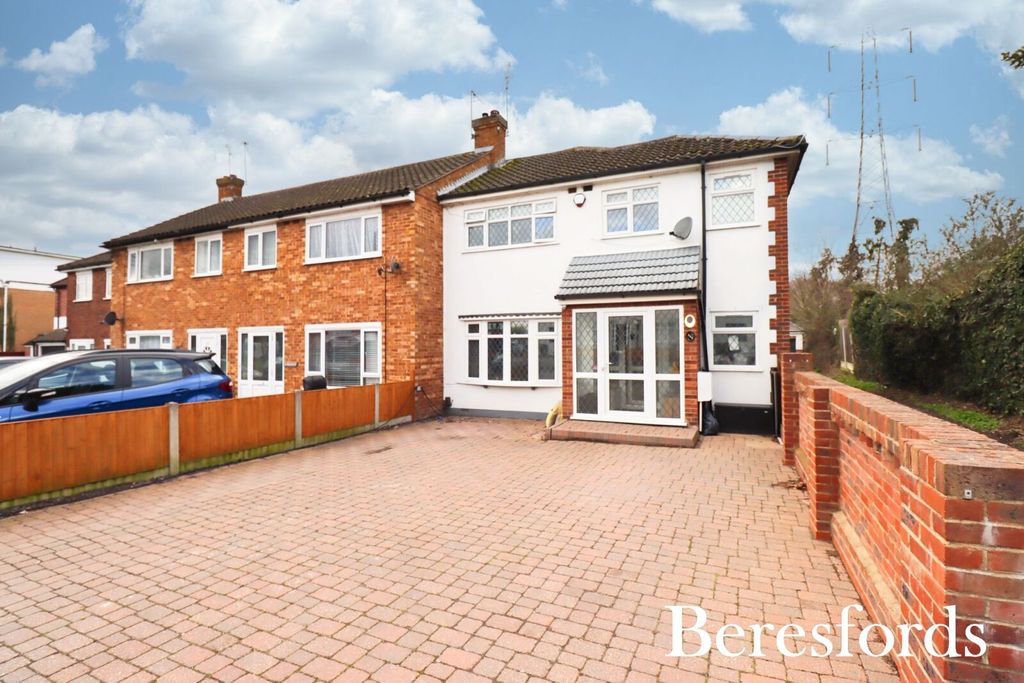 Property photo 1 of 14 Front