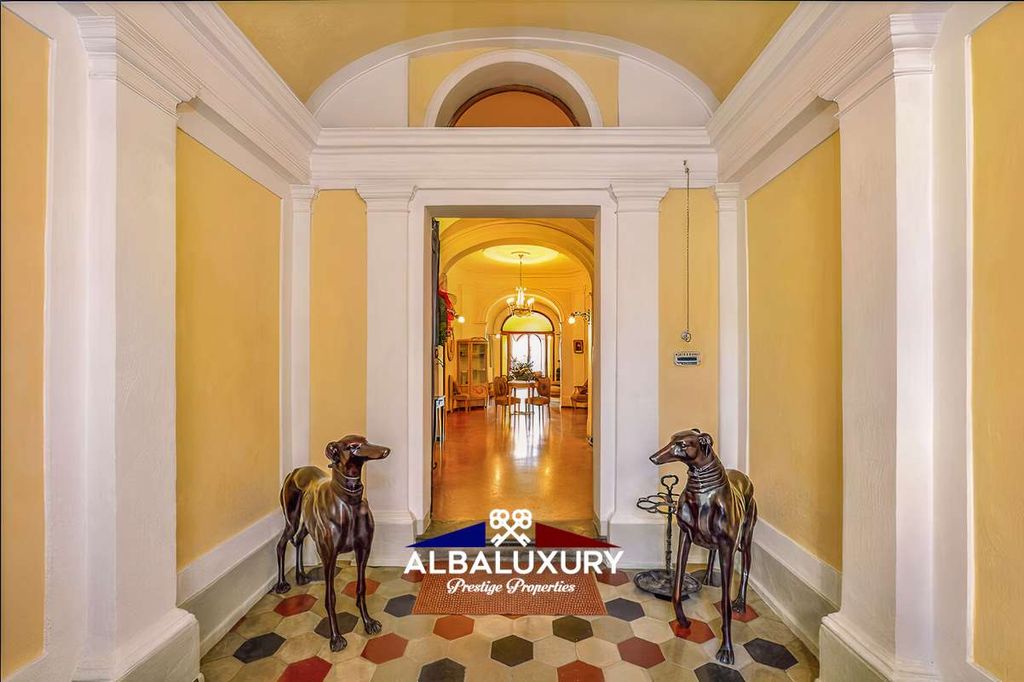 Property photo 1 of 25