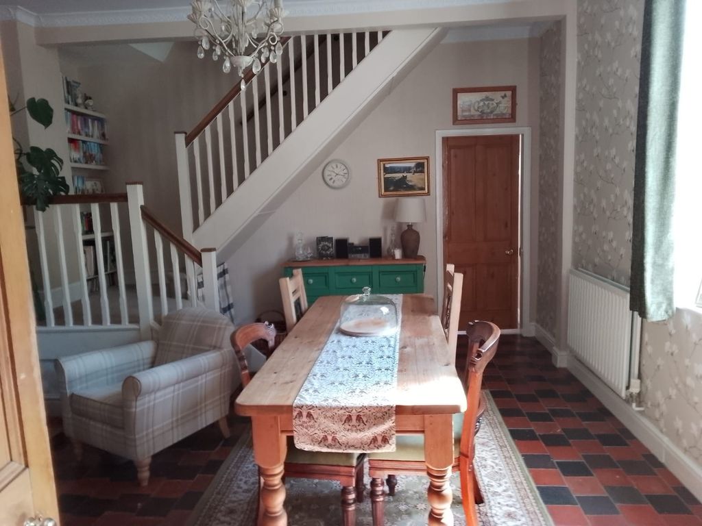Property photo 2 of 30