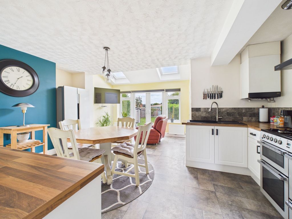 Property photo 2 of 20 Open Plan Living/Dining/Kitchen