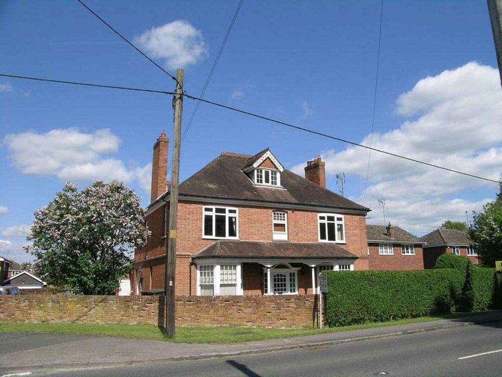 Property photo 1 of 7 Front