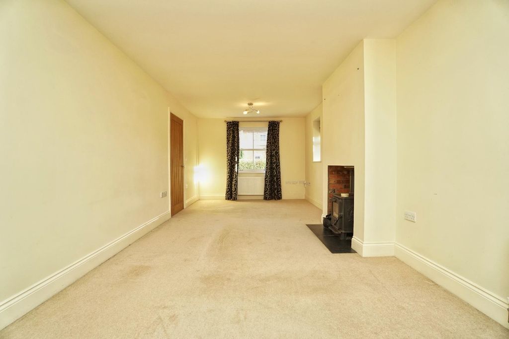Property photo 2 of 19 Living Room