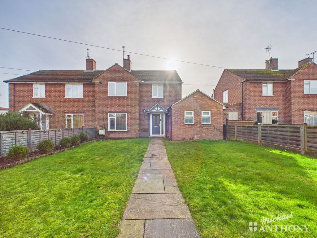 Property photo 1 of 27 Cam02773G0-Pr0404-Still042