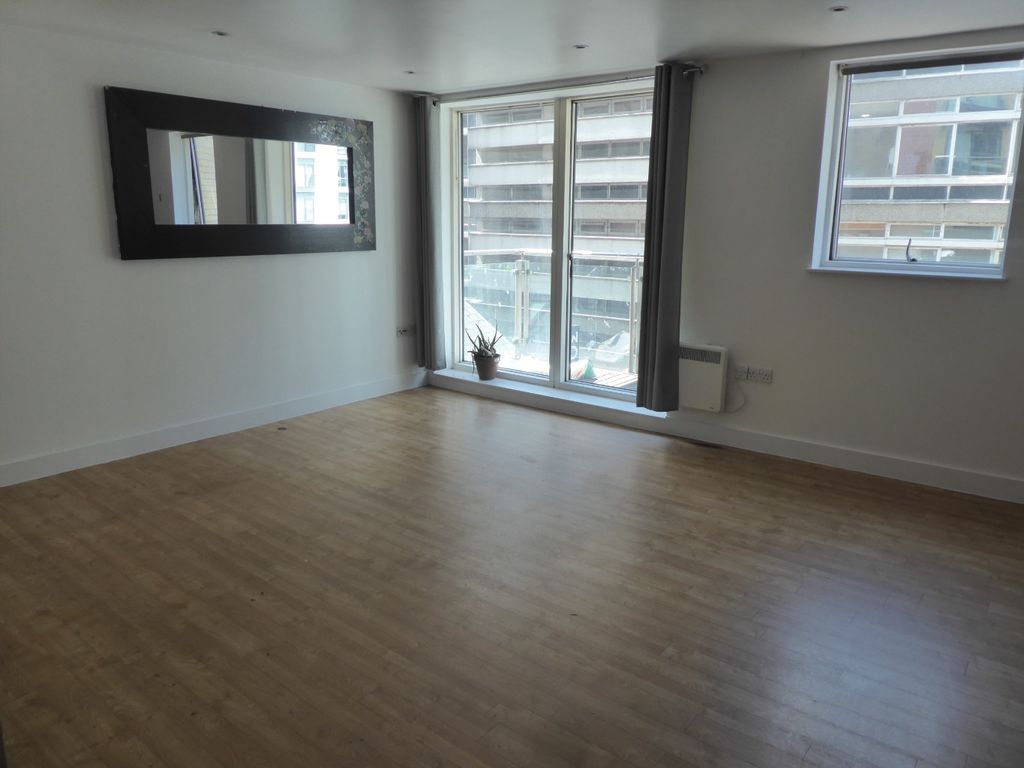 Property photo 3 of 11 4186854