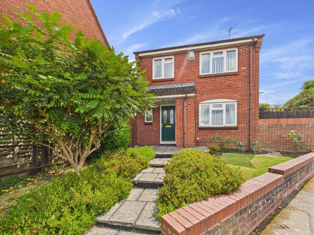 Property photo 1 of 17 Picture No. 01