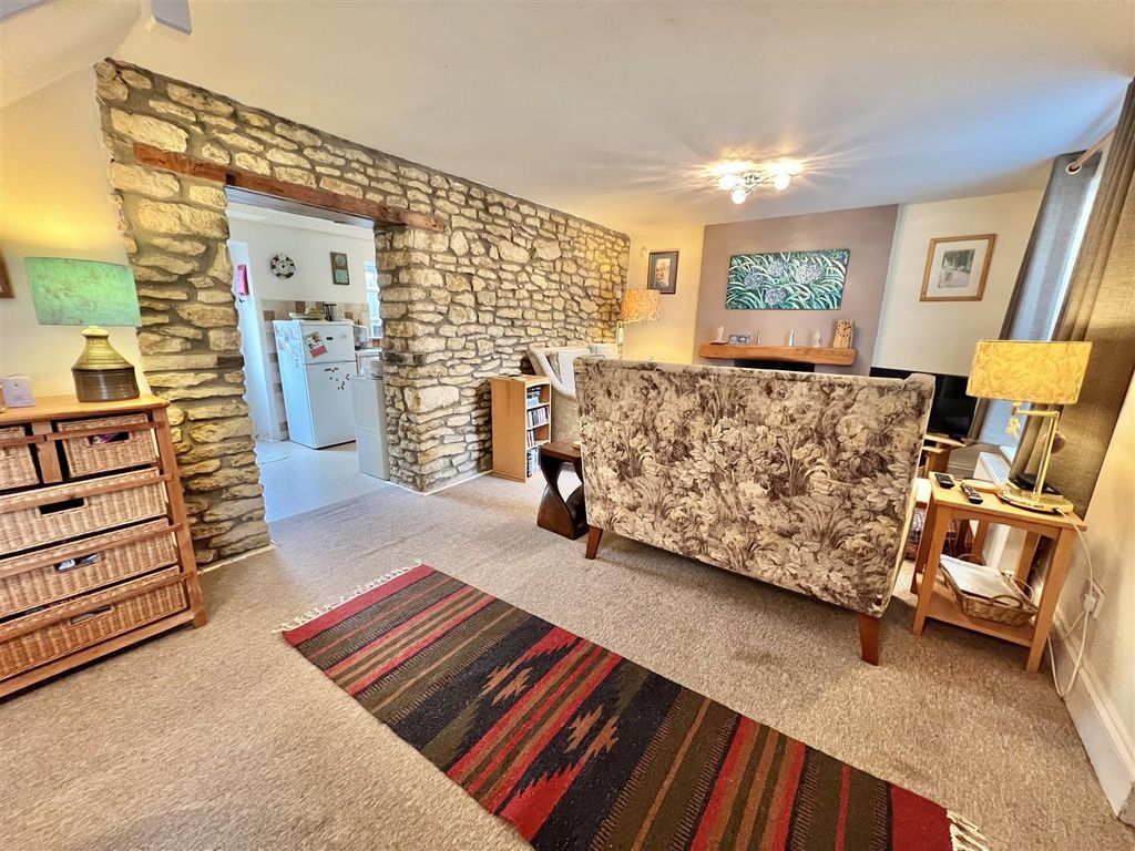Property photo 3 of 13 Lounge 1.Jpg