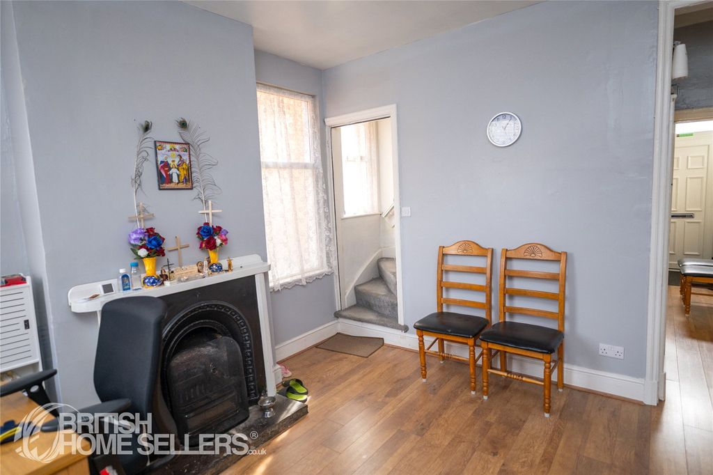 Property photo 3 of 10 Picture No. 08