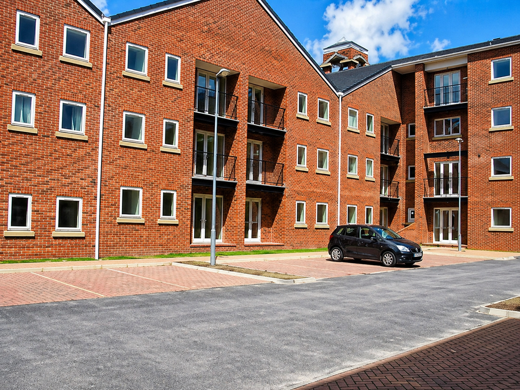 Property photo 1 of 11 Front (Exterior)