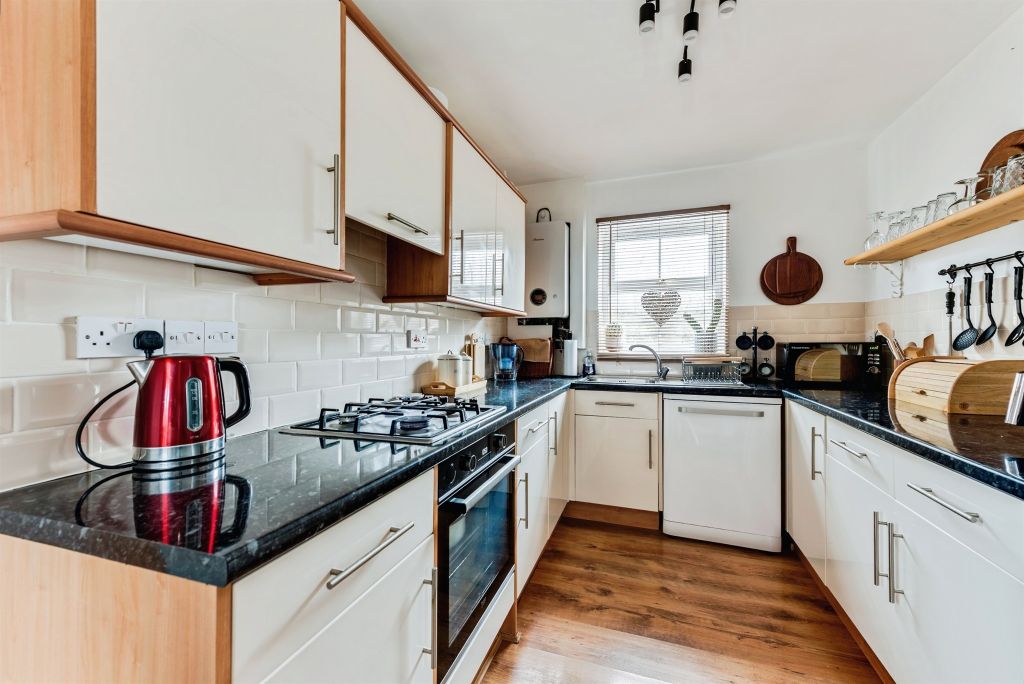 Property photo 3 of 12