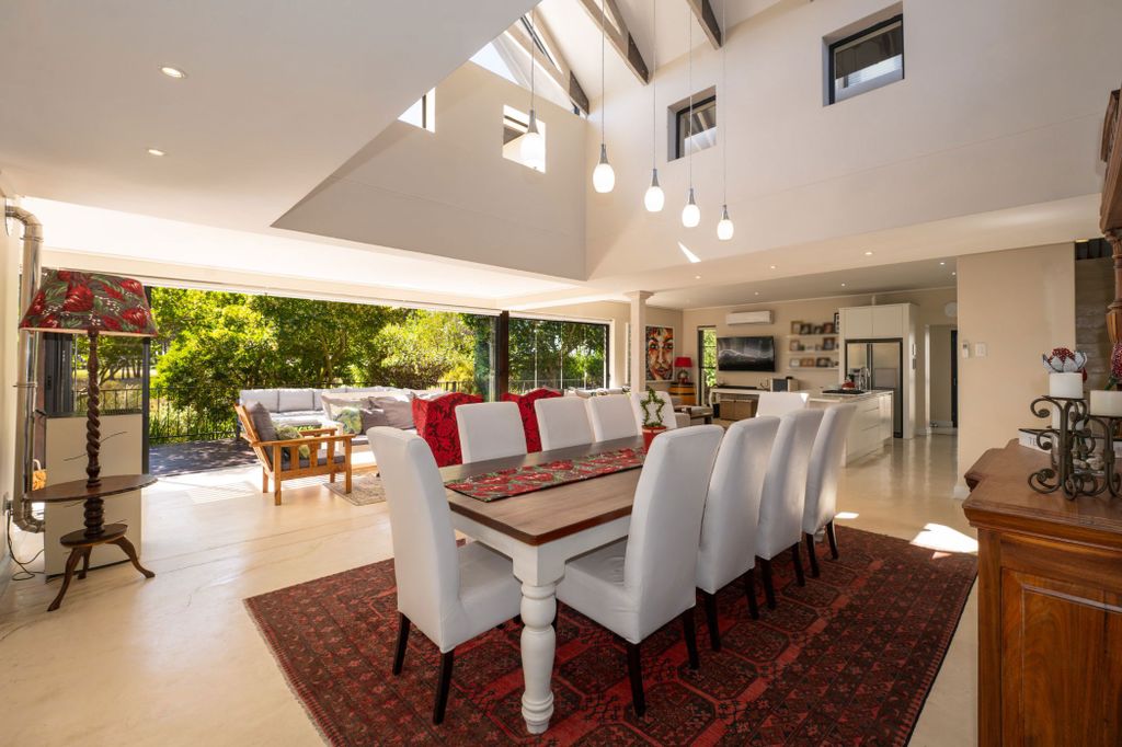 Property photo 3 of 44 Vlv1688876