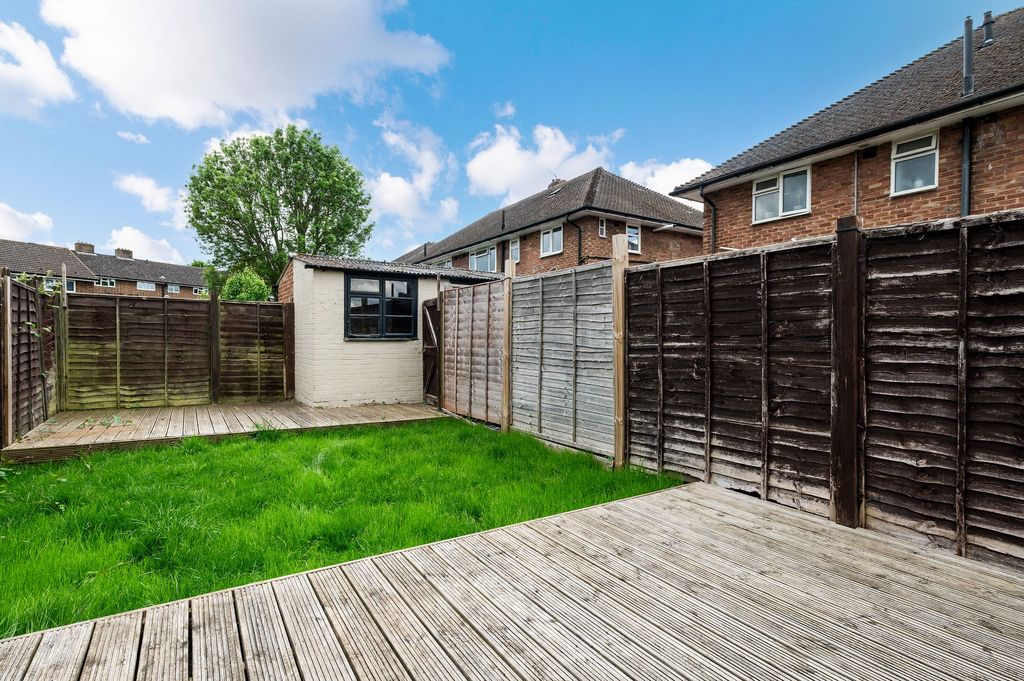 Property photo 2 of 11