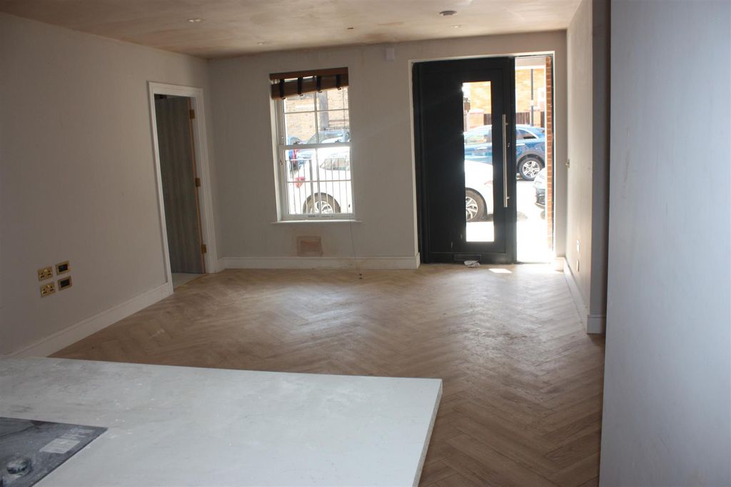 Property photo 2 of 12 Img_1520.Jpg