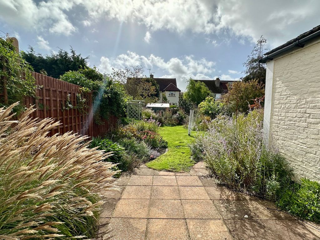 Property photo 2 of 24