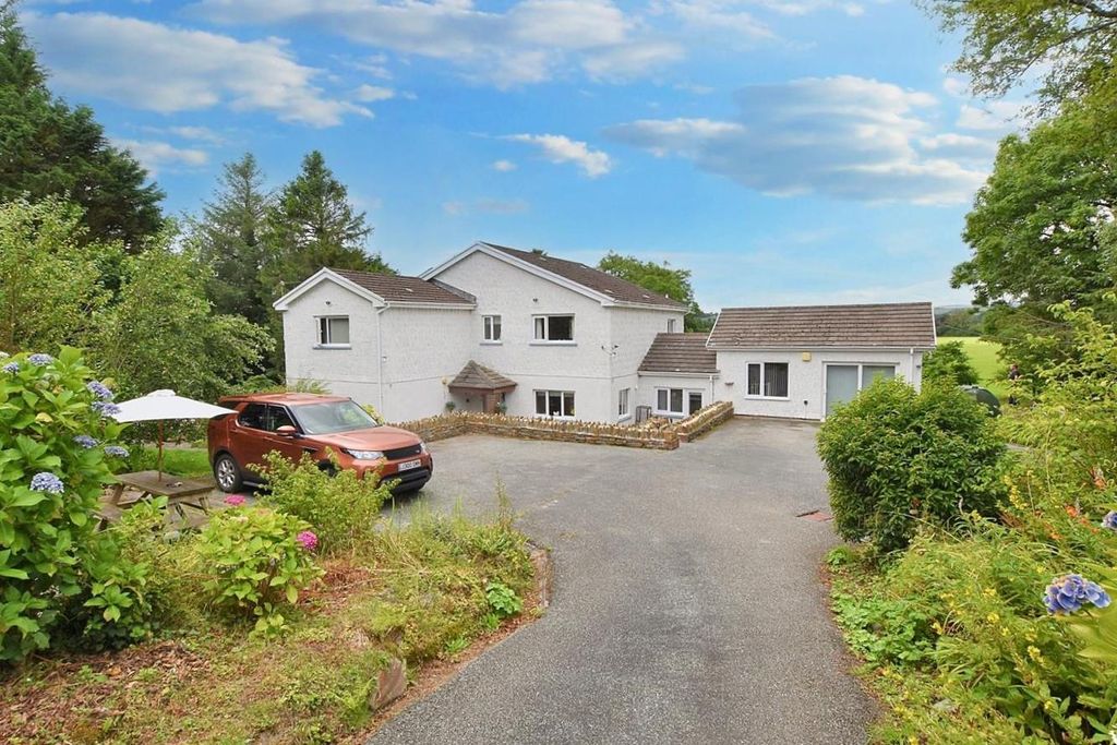 Property photo 1 of 47 G6Sznczncea5Buknzeu9Tq.Jpg