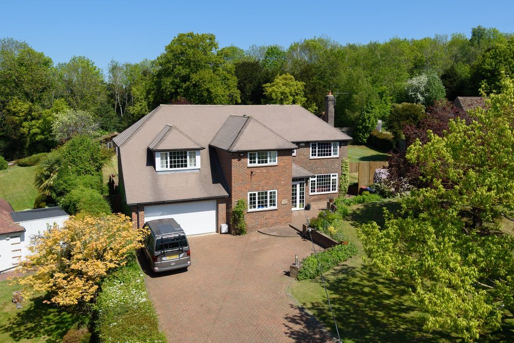 Property photo 1 of 39 4526253