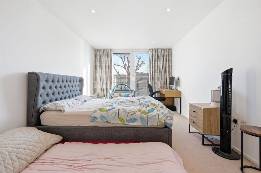 Property photo 3 of 12 Picture No. 05