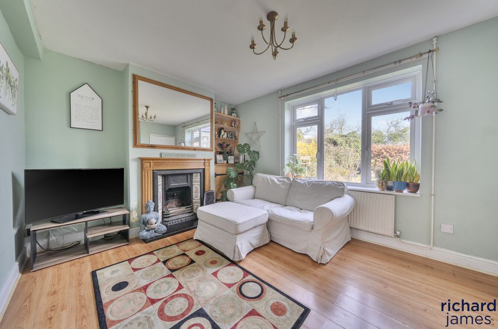 Property photo 3 of 12 8F7340411340486F8Efaacacc3B95248