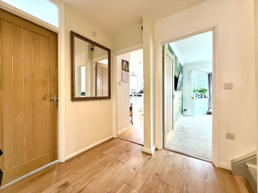 Property photo 3 of 24