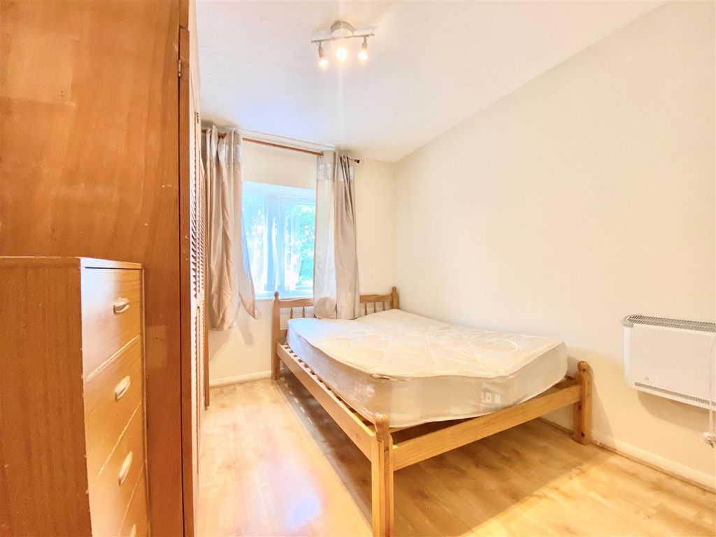 Property photo 3 of 7 Updated Pic 2025 3.Jpg