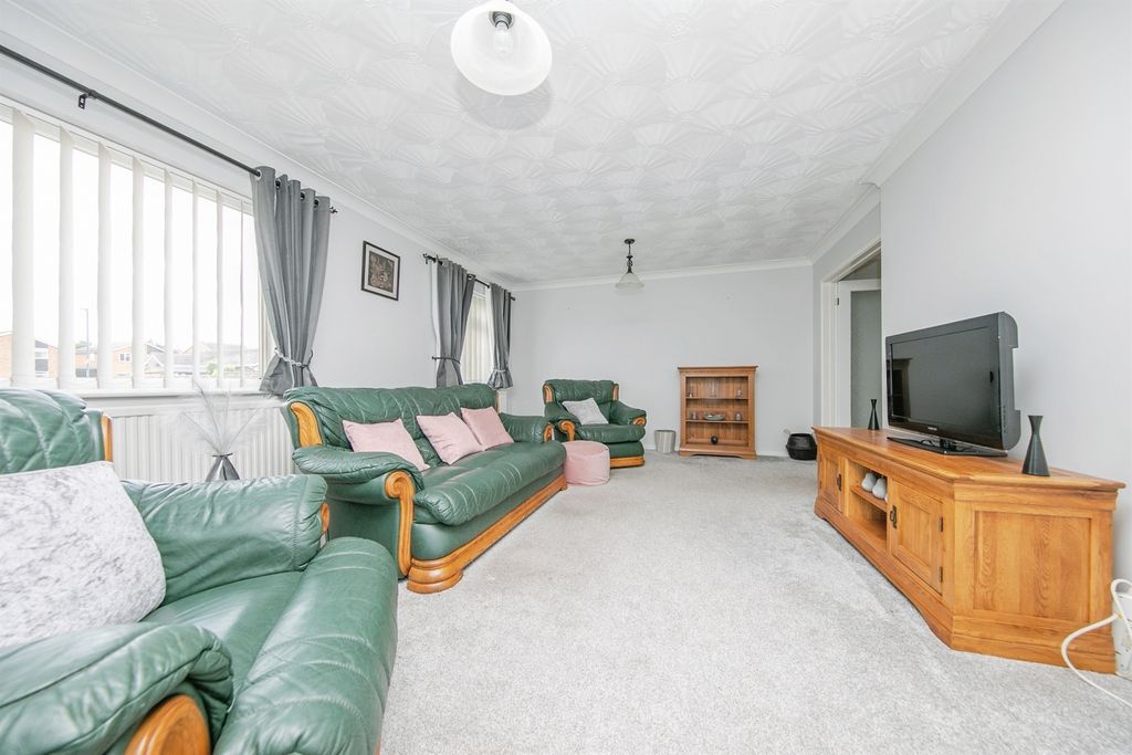 Property photo 3 of 22