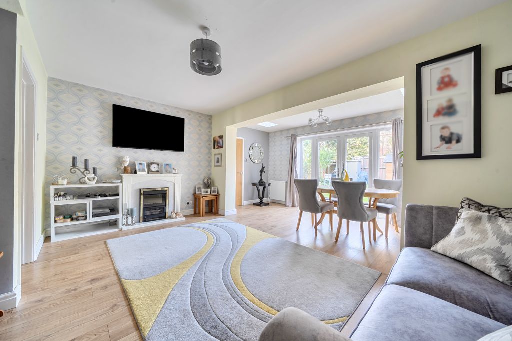 Property photo 2 of 22