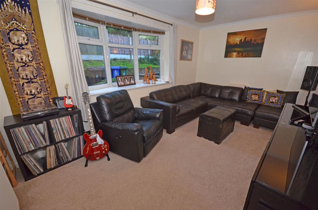 Property photo 2 of 25 02.Jpg