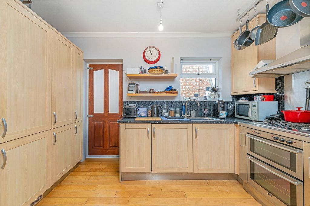 Property photo 3 of 7 Picture No. 21