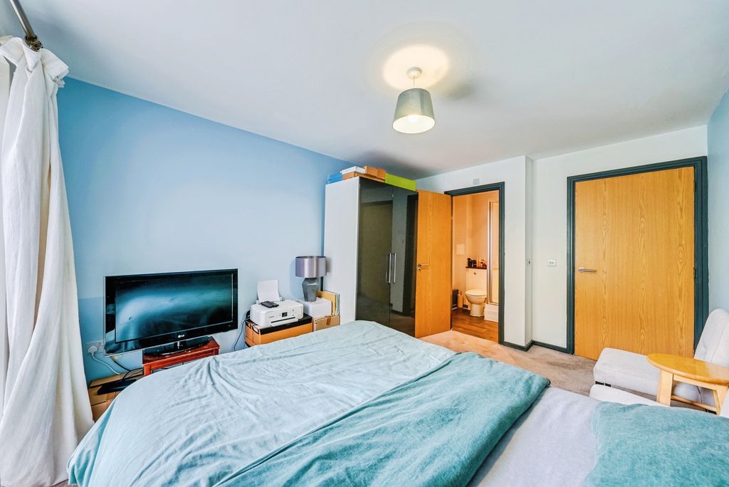 Additional image 11 of 2 bed flat for saleDulcie Close, Greenhithe DA9
