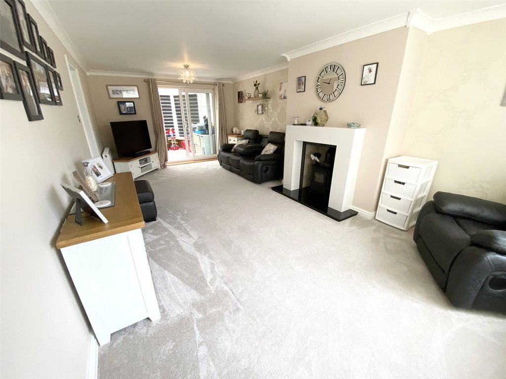 Property photo 3 of 20 Picture No. 11