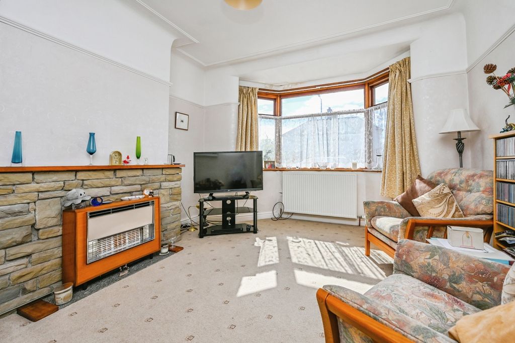 Property photo 2 of 10 Pbox-Img.Jpg