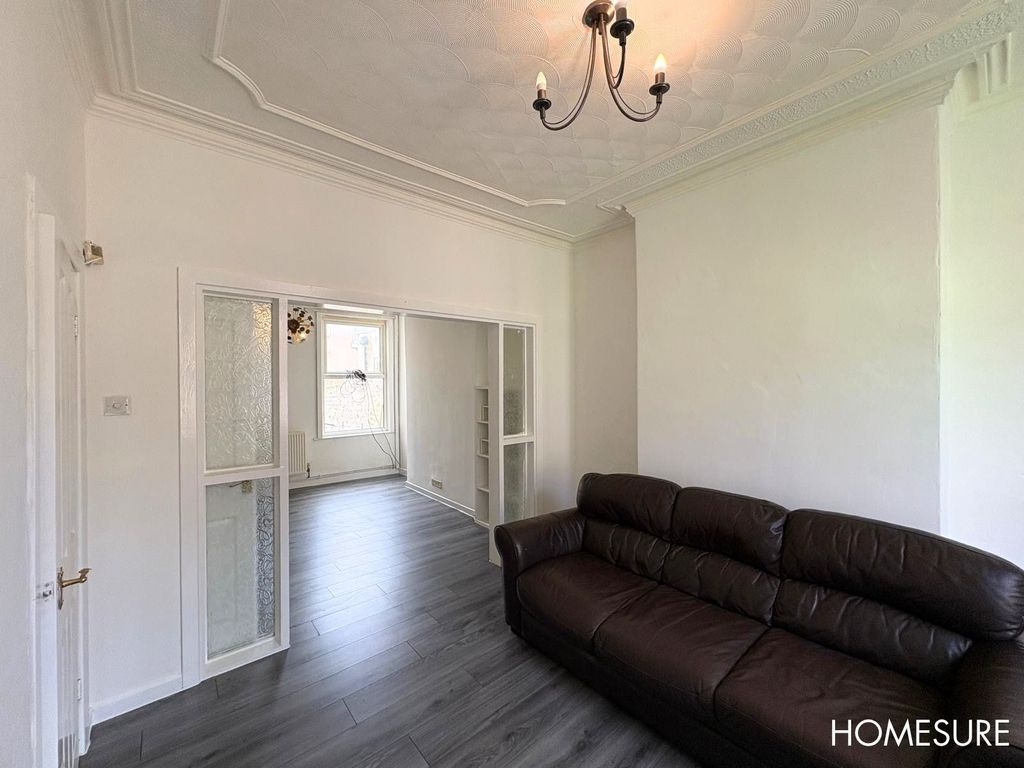 Property photo 3 of 9 Living Room