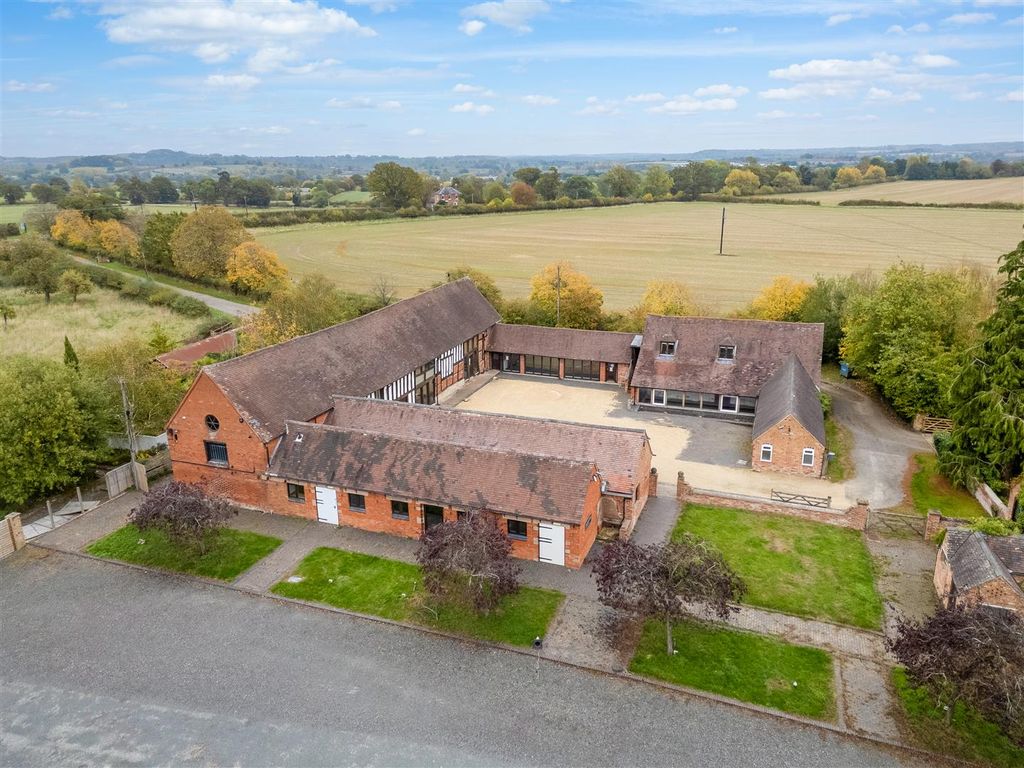 Property photo 2 of 48 Alcester Lodge 1942-7.Jpg