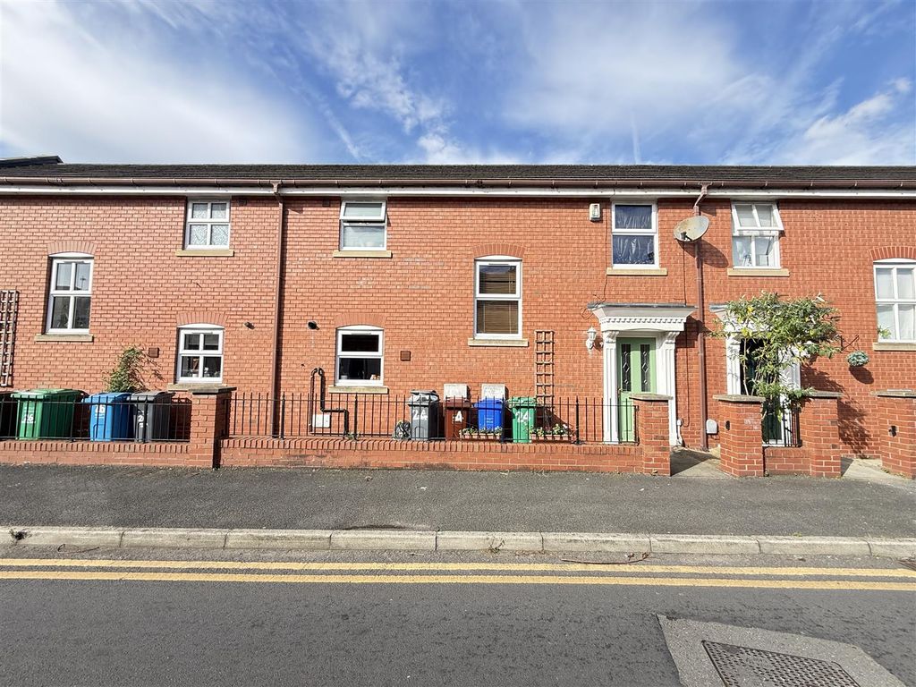 Property photo 2 of 13